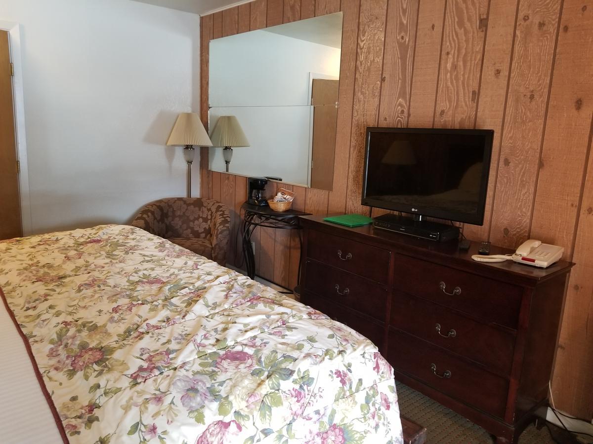 Gold Pan Lodge Quincy Экстерьер фото